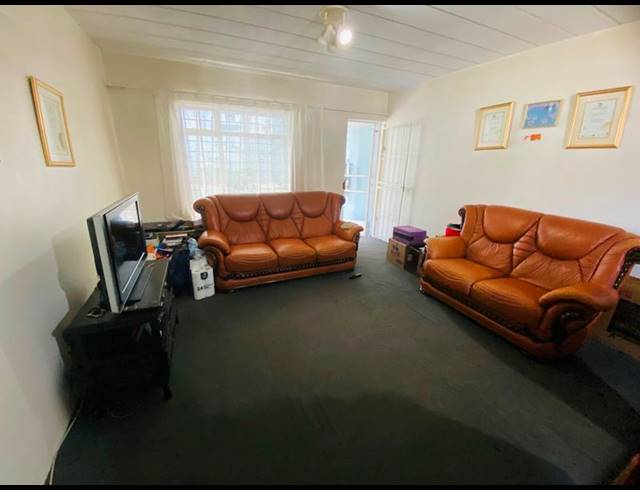 2 BEDROOM APARTMENT FOR SALE IN LINMEYER